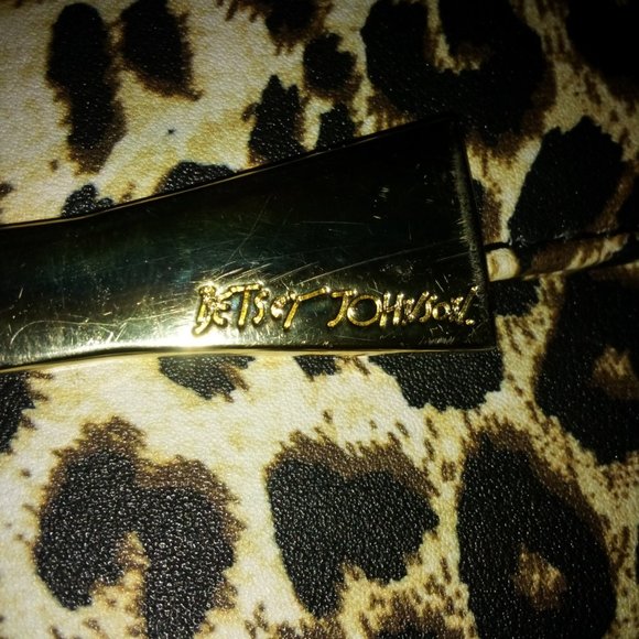 Betsey Johnson bag - Picture 3 of 4